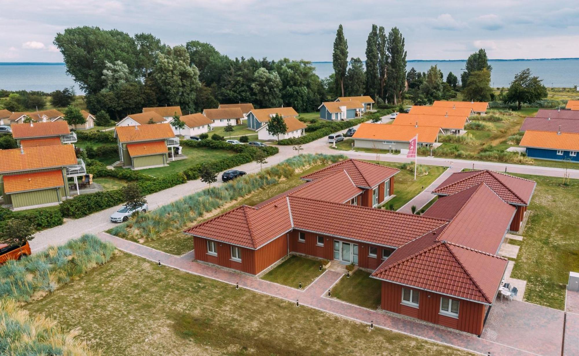Typ F "Horatio Hornblower" -Kapitaenshaus- Pelzerhaken Exterior foto